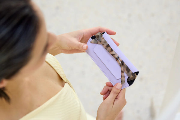 FOX AND LEO - Glasses Case in Lilac