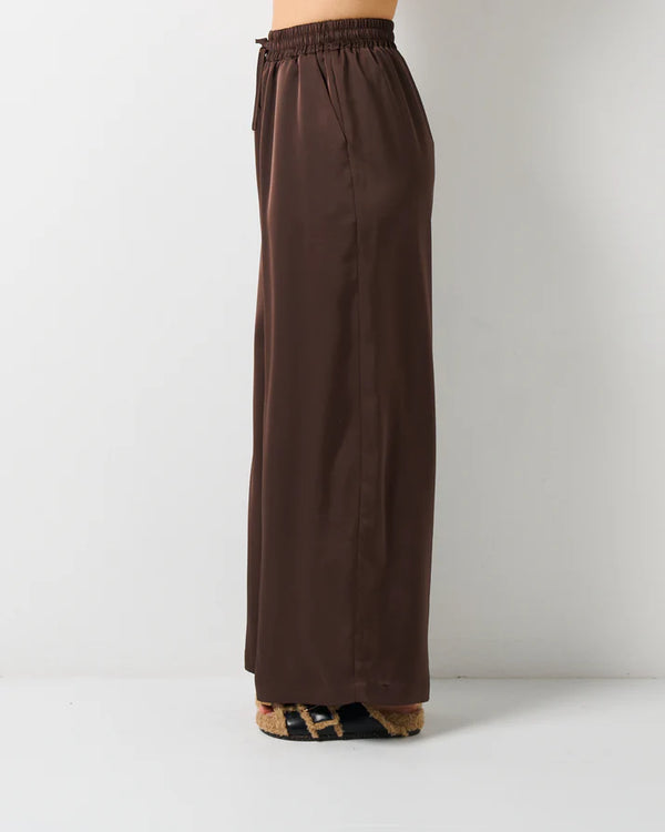 Walnut Stockholm Pant in Chocolate