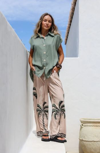 Ladies Palm Springs Hilo Blouse in Sage