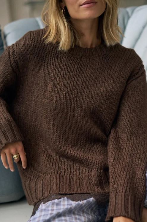 Ladies Sage Chunky Knit Crew Jumper in Chocolate