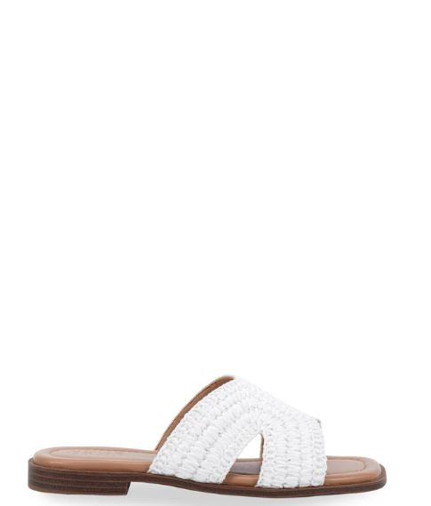 Women's Darcy Sandal in Ivory
