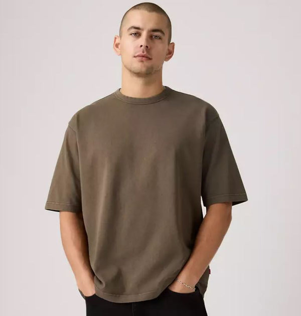 Levi's Heavyweight Loose Tee in Garment Dye Khaki Green - Brown
