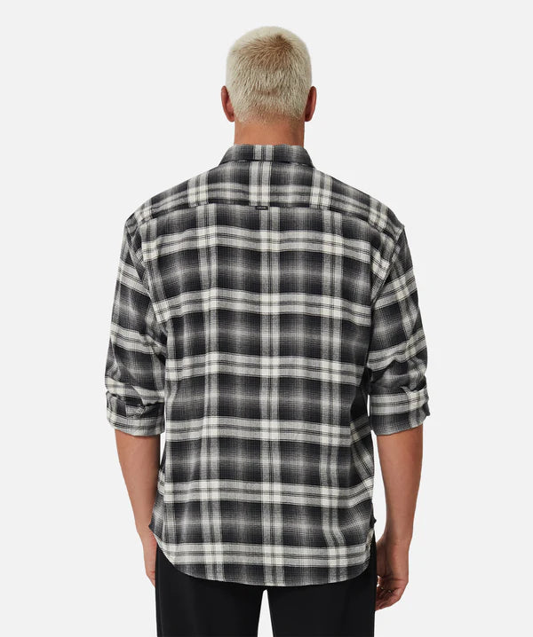 The Kingsman Long Sleeve Shirt in Cream/Black