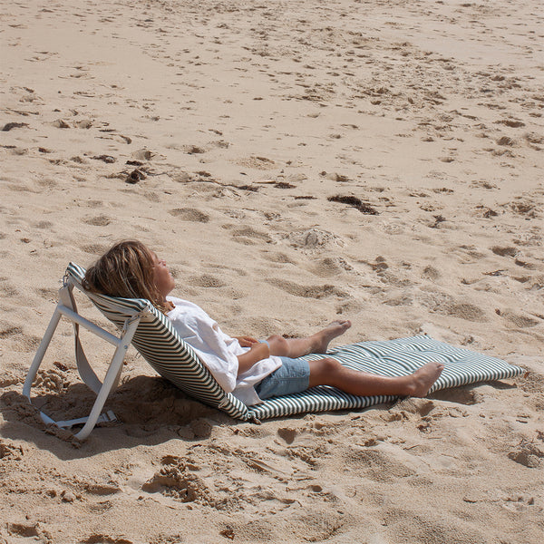 SUNNYLiFE - Reclinning Beach Chair The Vacay Olive