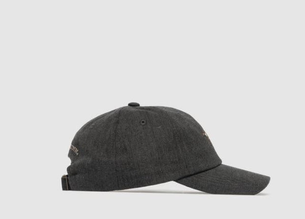 Signature Cap in Carbon Oxford