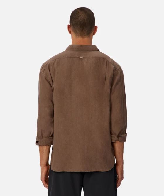 The St Martins Mens Long Sleeve Linen Shirt in Macchiato