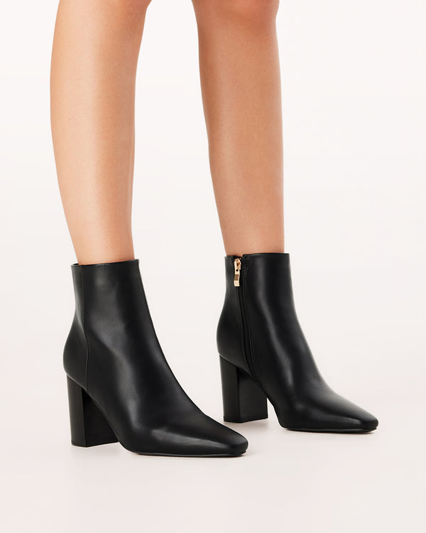 BiLLiNi Ladies Wilna Ankle Boot in black