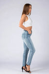 LIGHT DISTRESSED STRAIGHT LEG