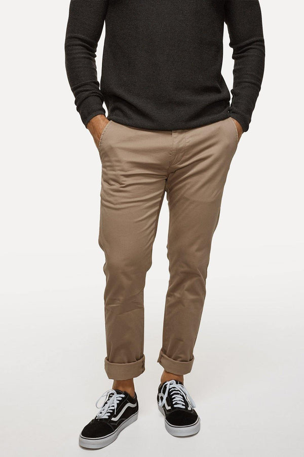 Straight Leg Fit Chinos are the go-anywhere, do anything, functional pair of pants with a spot in every wardrobe. Not an exception to this rule, The Regular Cuba Chino Pant will get you from work to the weekend in absolute comfort, holding their own in any situation and ensuring you always look sharp. Our model is 180cm (5'11") tall and wears a size 32 pant. Available at My Harley and Rose.