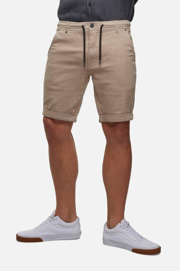 Treading the line between smart and easy going, The Drifter Cuba Short is made for comfort on the move. Easy wearing and easy styling, they're cut with a modern slim fit and finished with a belt loop waist with a draw cord. Available at My Harley and Rose