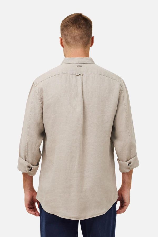 The Trinidad Linen L/S Shirt available in a range of colours is your new relaxed fit linen shirt. Pair with some chinos or shorts for a natural look. Constructed with a twill weave this shirt has a premium texture and is incredibly soft, resulting in lightweight luxury, perfect for summer. Available at Harley and Rose